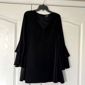 Black lulus dress with flounce sleeves